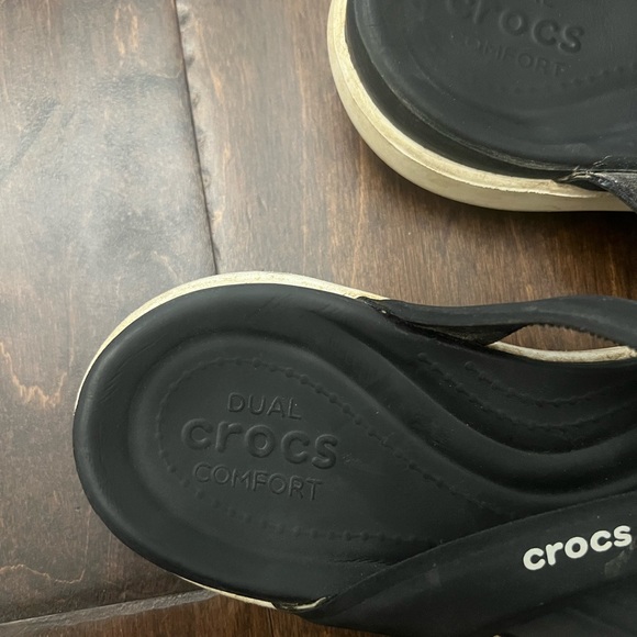 Crocs Reviva Flip Flop - Picture 5 of 5